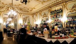 café historique italien