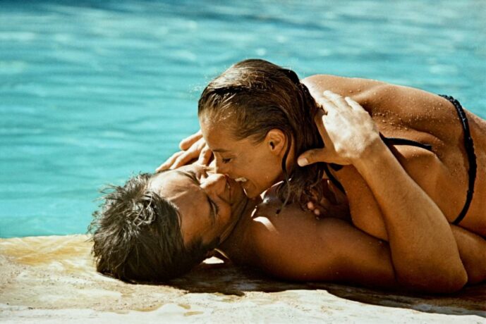 romy schneider et alain delon dans le film la piscine