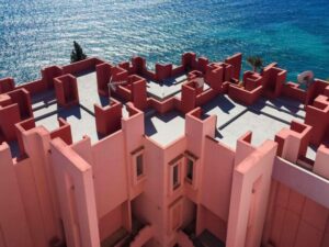 ricardo bofill Muralla Roja