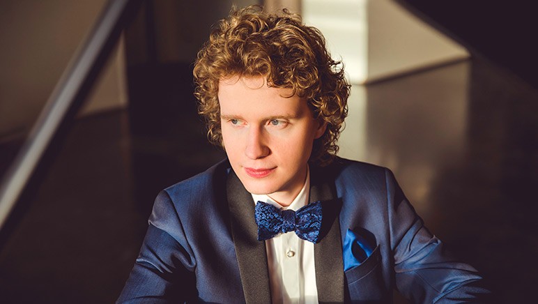 nikolay khozyainov