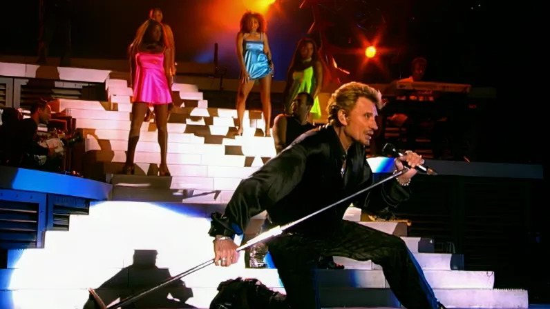 johnny a la tour eiffel