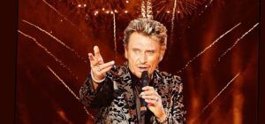 johnny a la tour eiffel